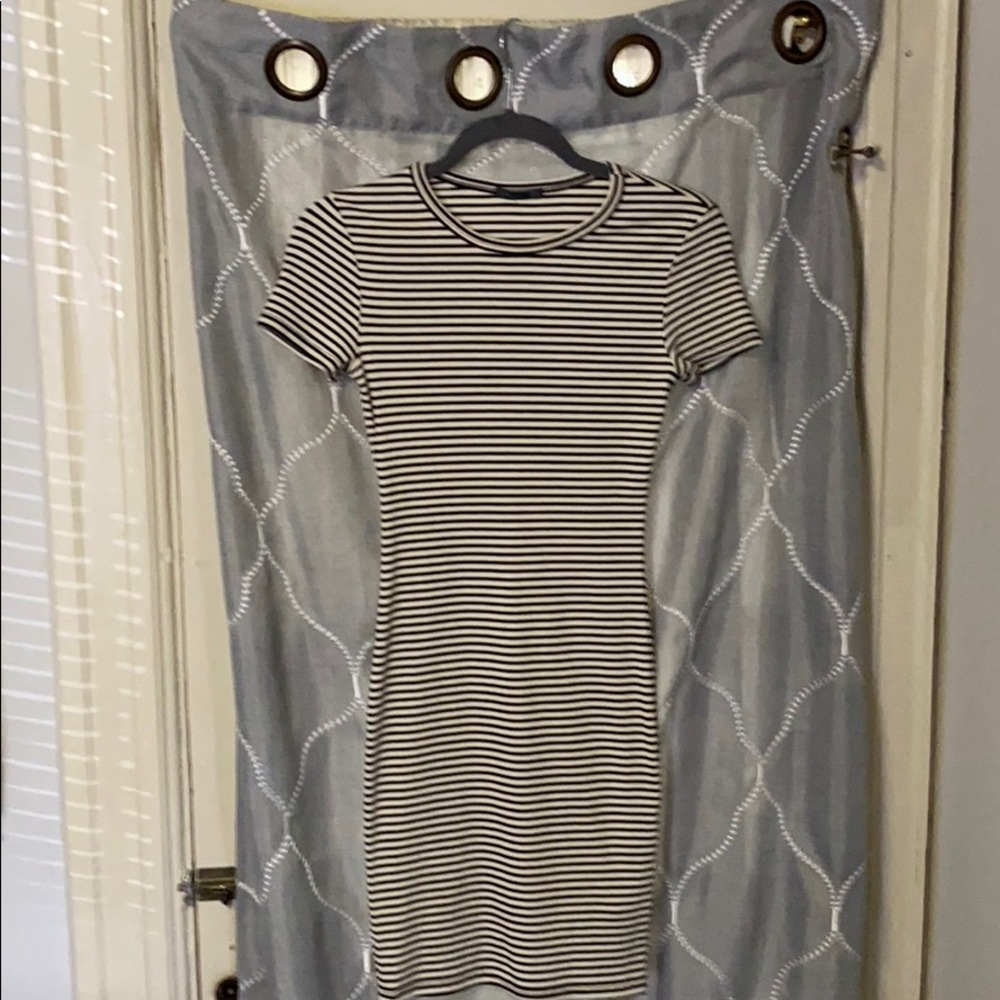 Black/White Slim Fitted Dress